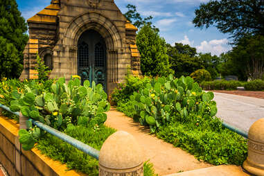 Garden and mausoleum at Oakland Cemetary